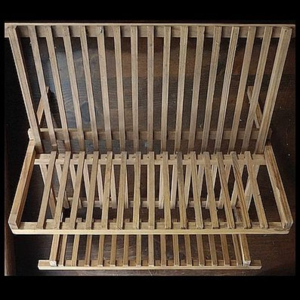 Large Folding Natural Bamboo Drying Rack - Picture 2 of 3
